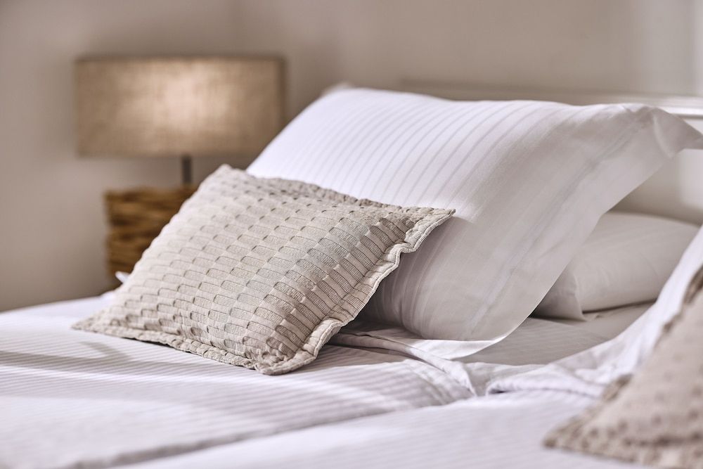 Capetan Giorgantas Comfort Double Room, 1 Double or 2 Twin Beds 10