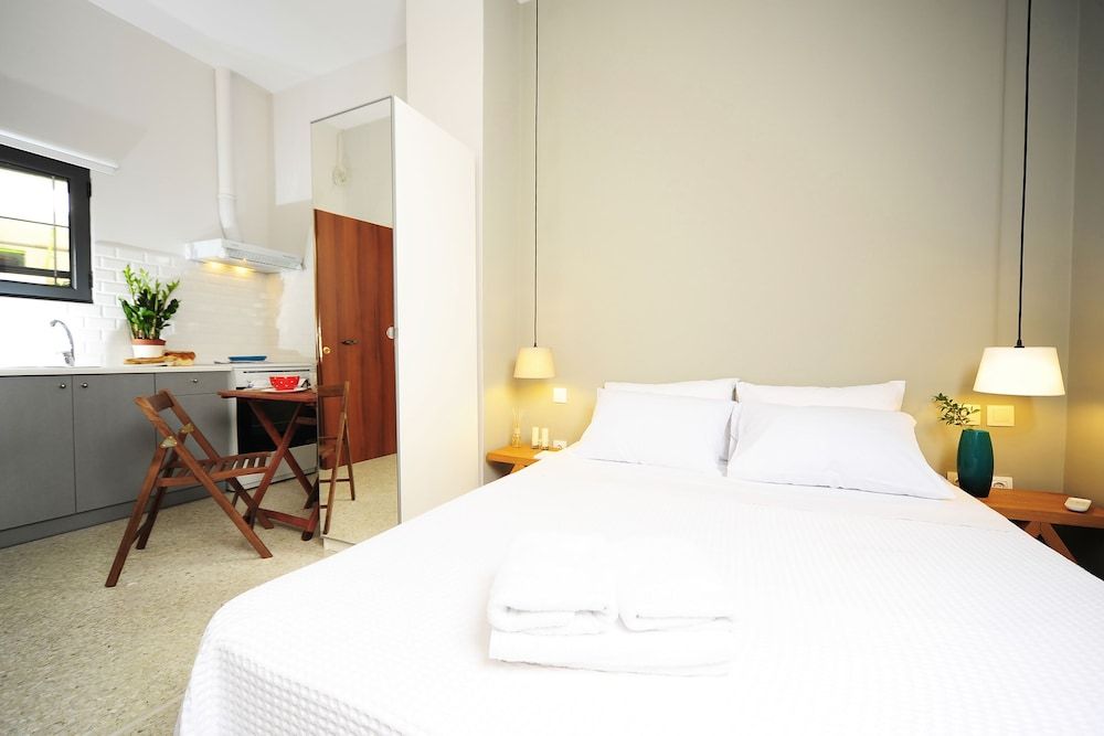 Live in Athens, Psyrri Central Apartments Basic Studio (Ground Studio #05) 4