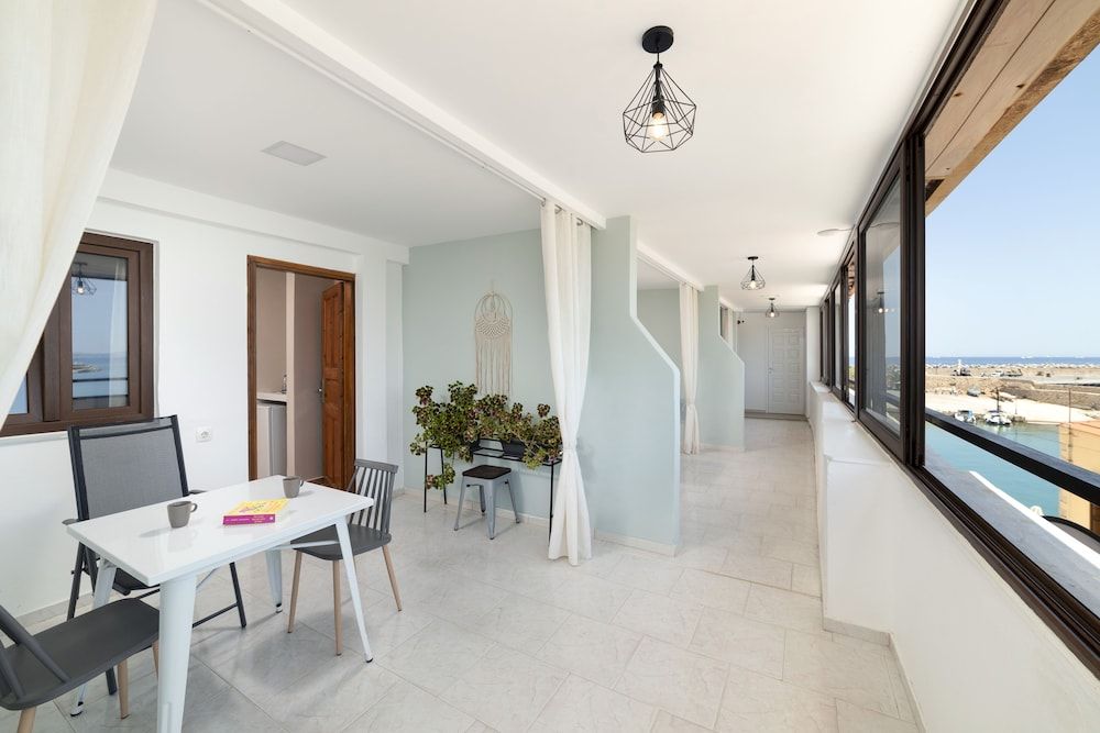 Faros Beach Hotel Classic Triple Room, Sea View 7