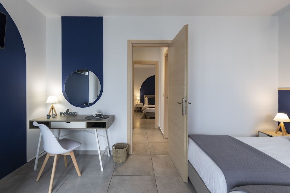 Hotel Kontes Superior Suite 7