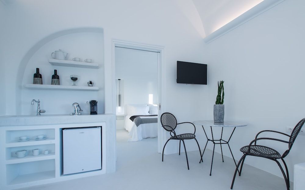 Azar Villas Superior Suite, Private Pool, Sea View 15