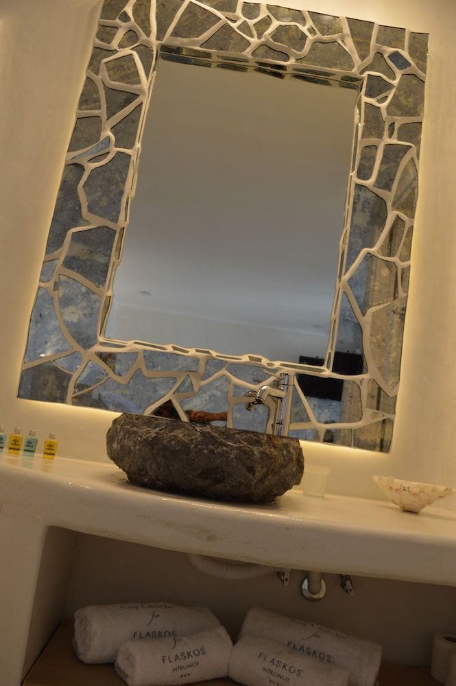 Flaskos Suites Comfort Suite Ground Floor 9