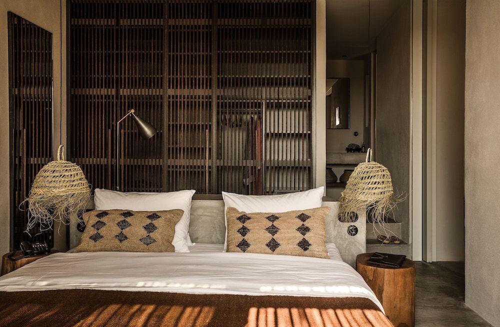 Suite, Private Pool, Executive Level