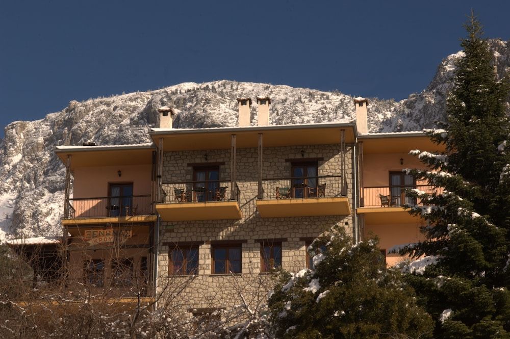 Kroupi Hotel