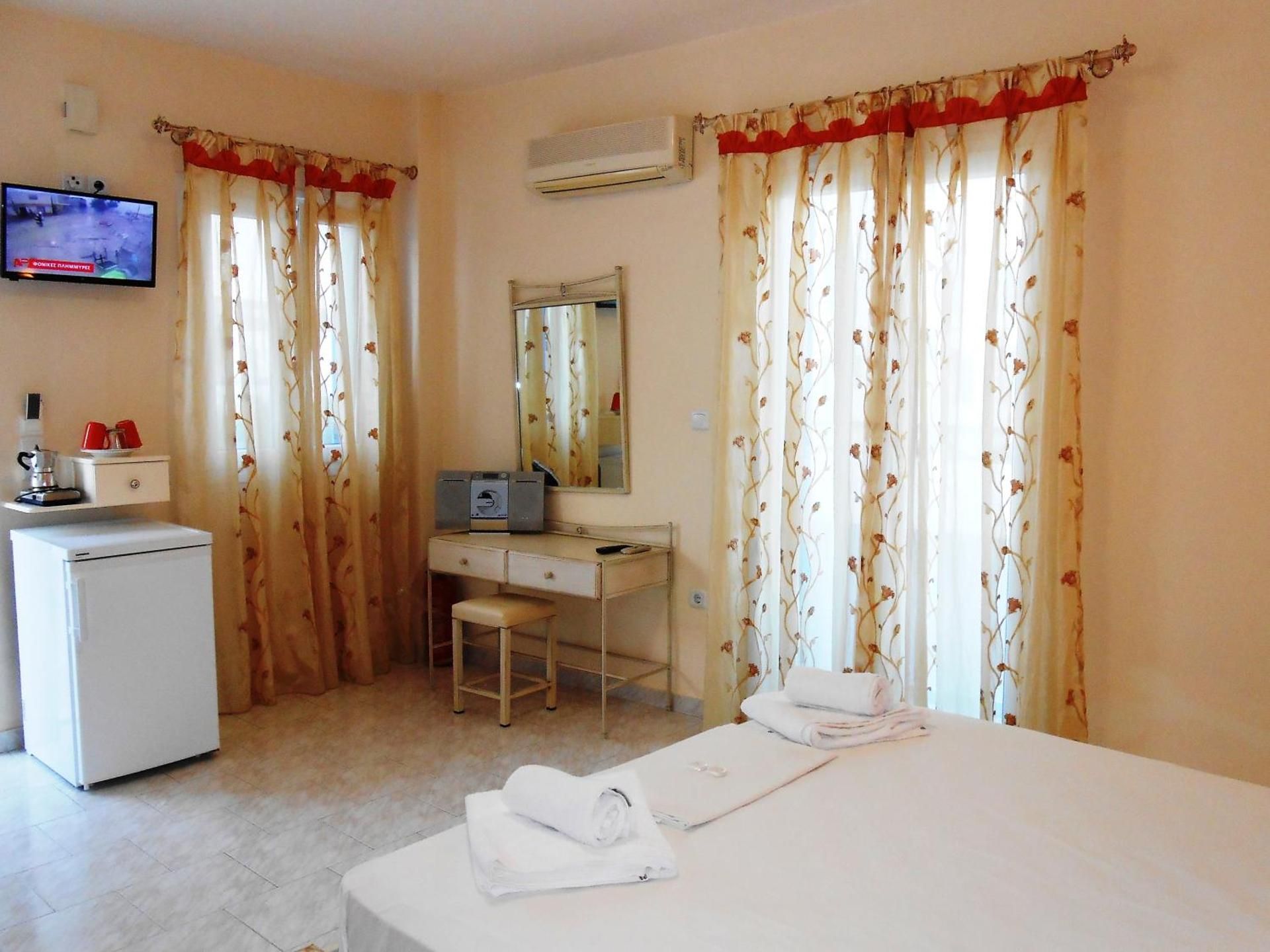 Livanios Studios Studio 8