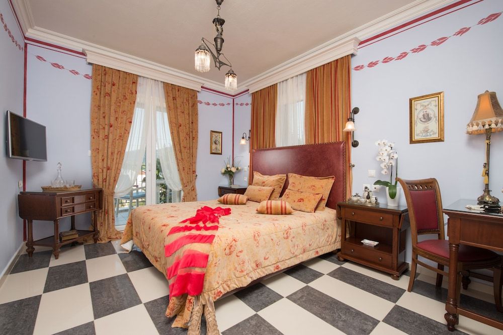 Suite, 2 Bedrooms, Partial Sea View