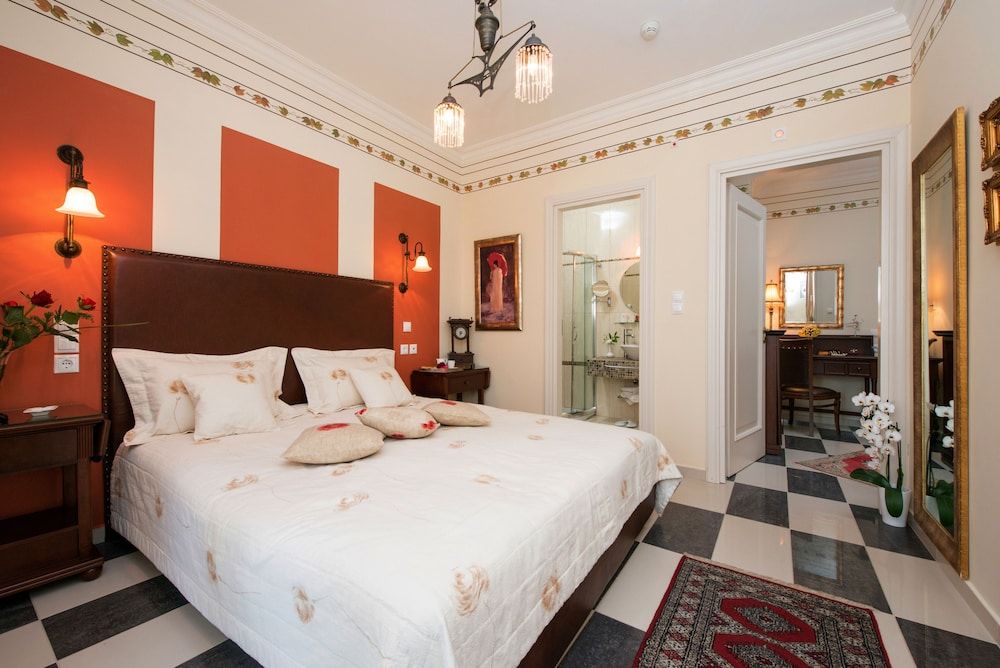 Suite, 2 Bedrooms, Partial Sea View