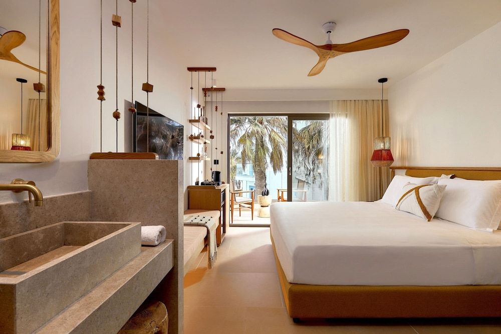 Premium Room, 1 King Bed, Balcony (View)