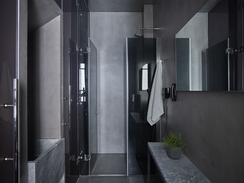 innAthens Suite, Courtyard View 2