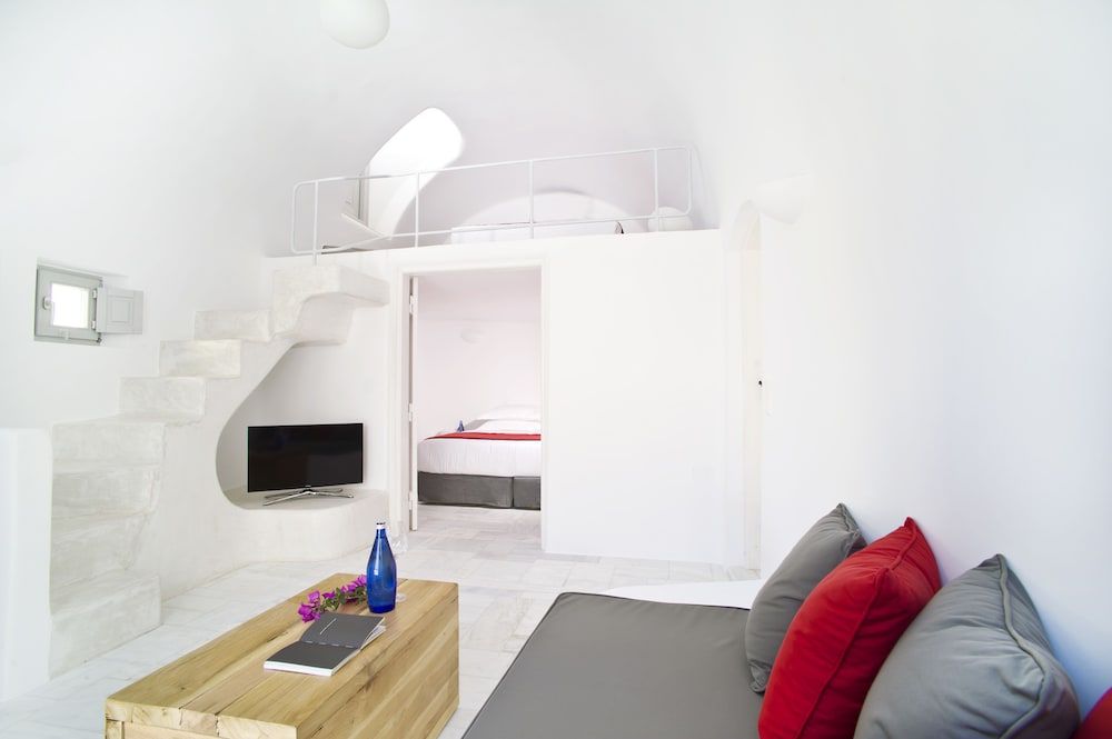 undefined Avista Suites 3