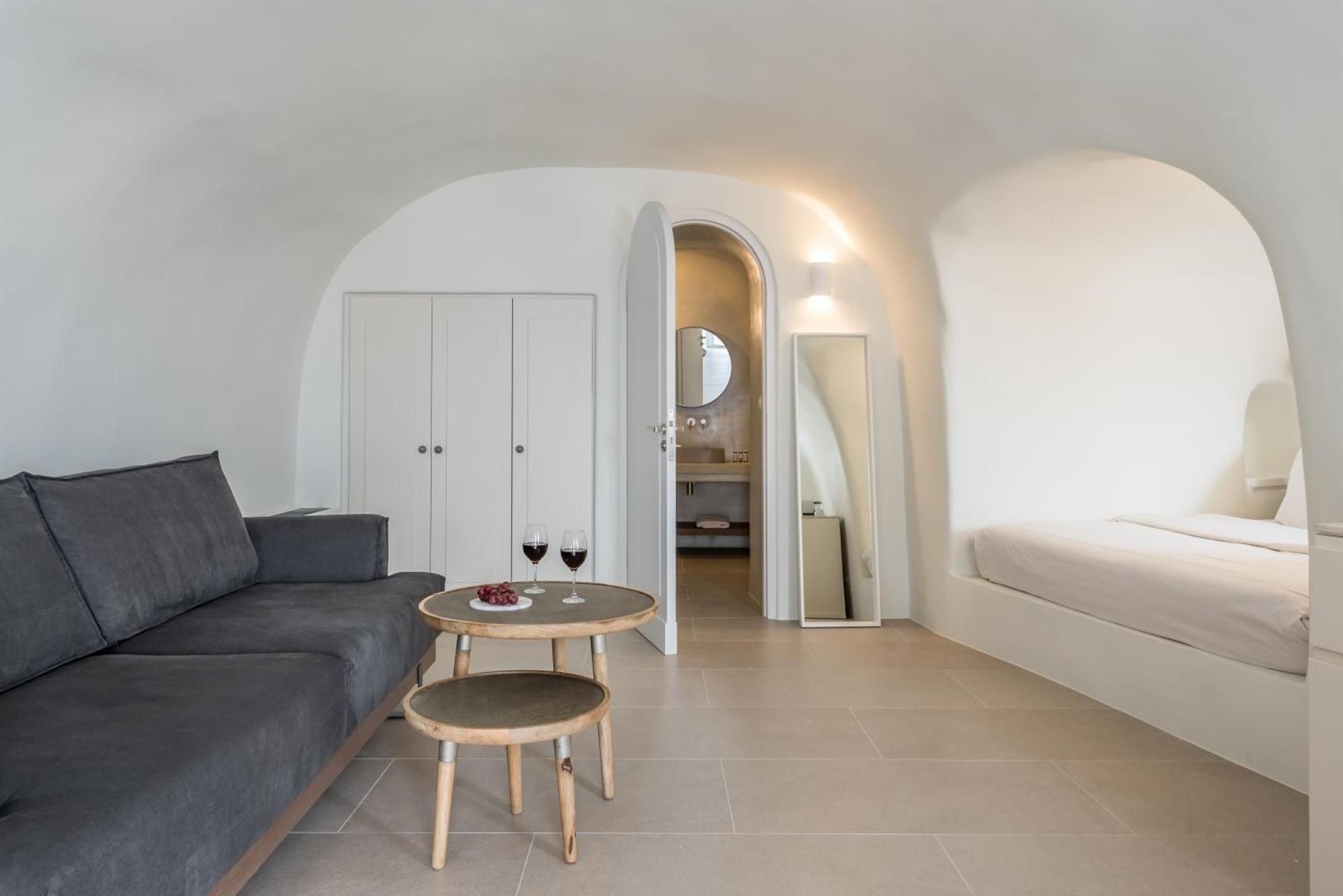 Junior Suite with Caldera & Sunset View