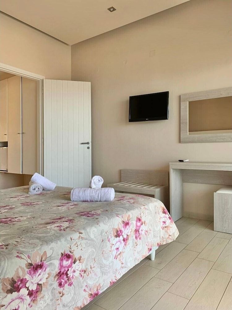 Comfort Quadruple Room, Sea View