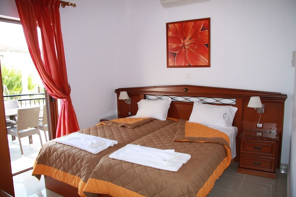 Kaloni village apartments Bungalow 6