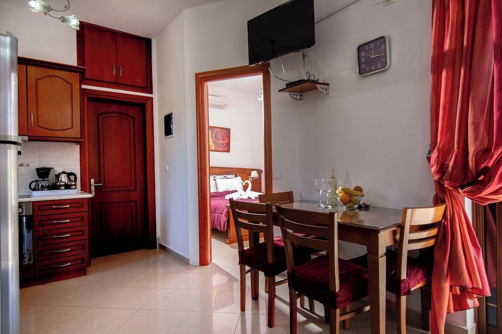 Kaloni village apartments Bungalow 16