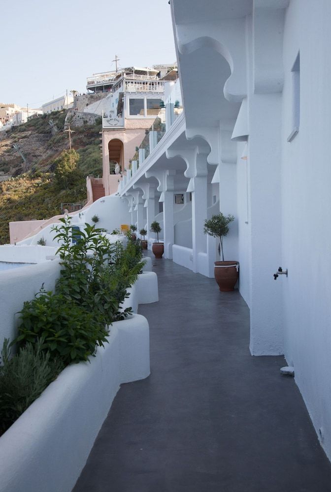 undefined Fanari Vista Suites 7