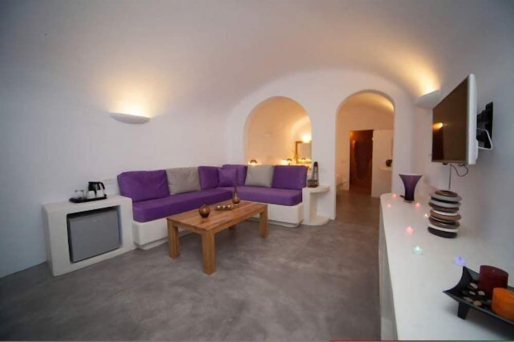 undefined Fanari Vista Suites 2