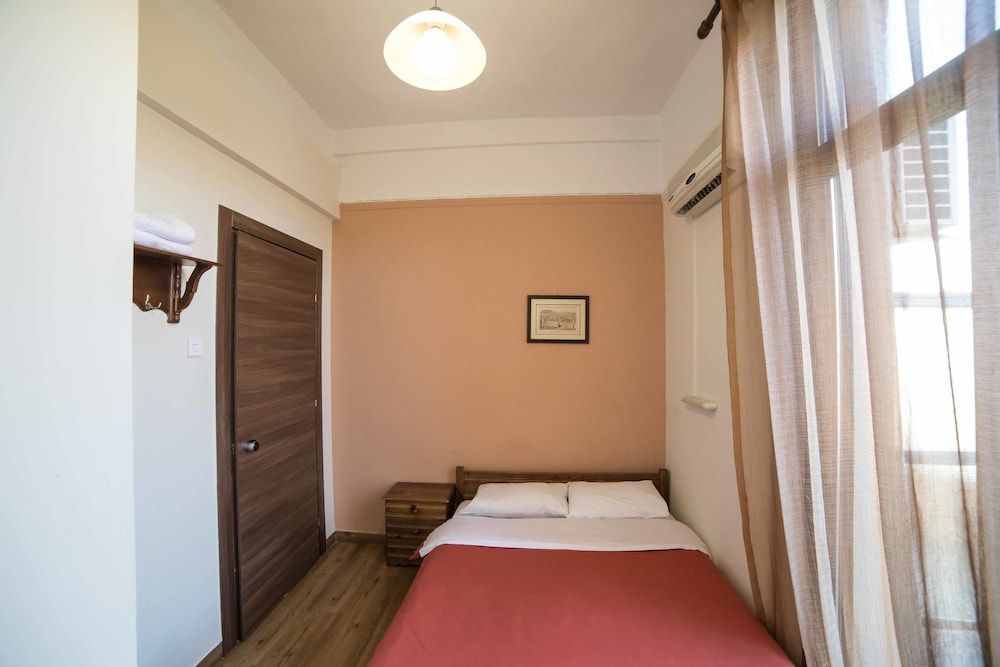 Tempi Hotel Double Room, Shared Bathroom