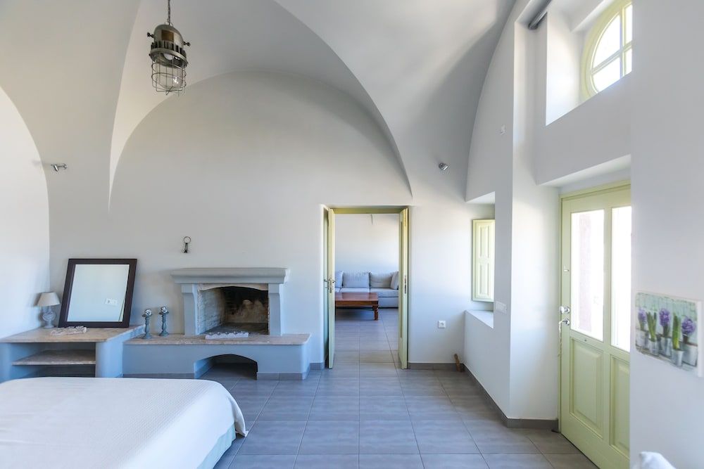 undefined 1897 Old River Mansion 8