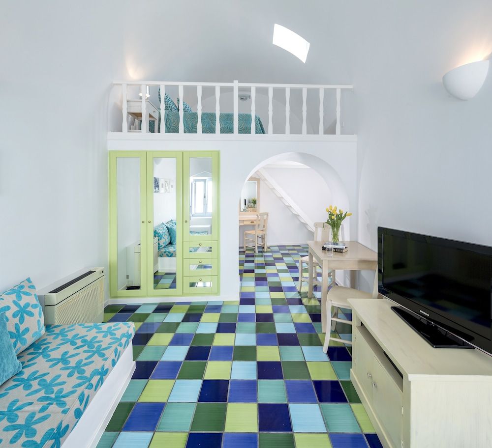 Astra Suites Studio 4