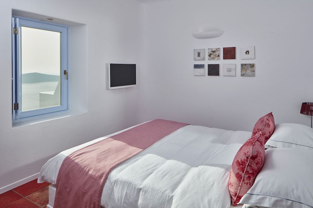 undefined Astra Suites 7