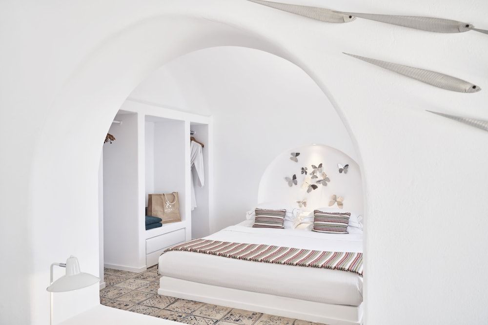 undefined Astra Suites 9