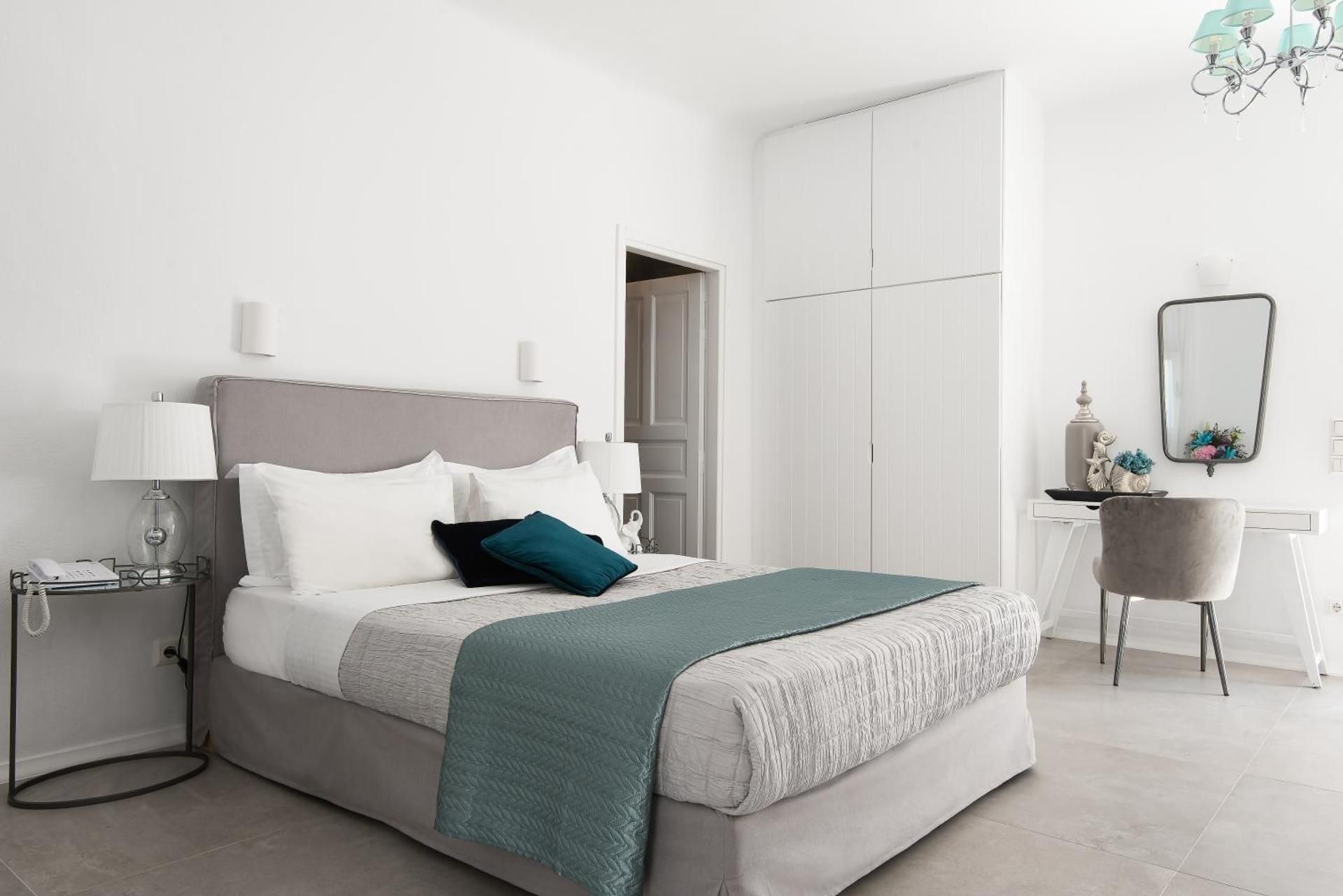 Junior Suite Side Sea View with Outdoor Hot Tub