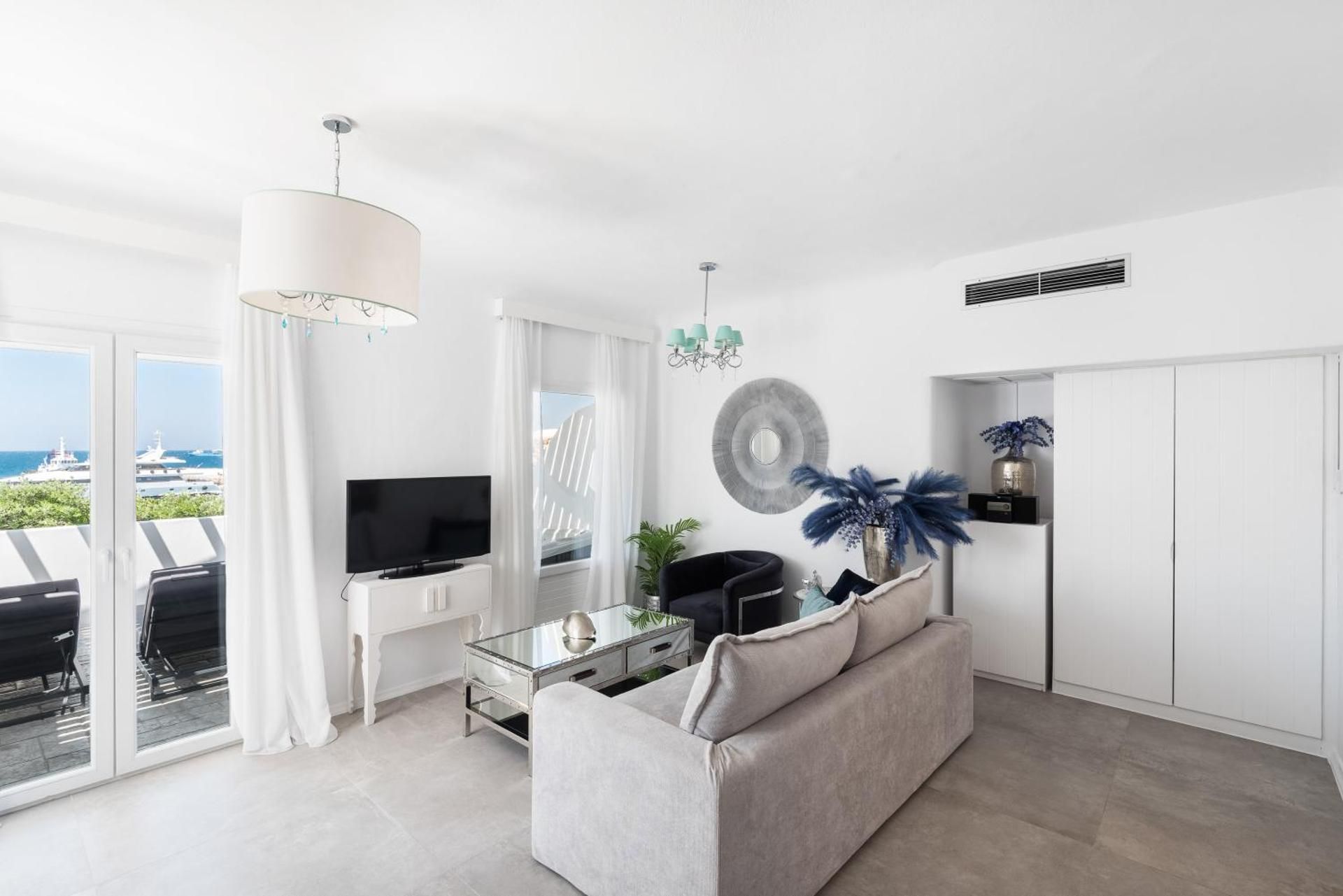 Junior Suite Sea View with Outdoor Hot Tub