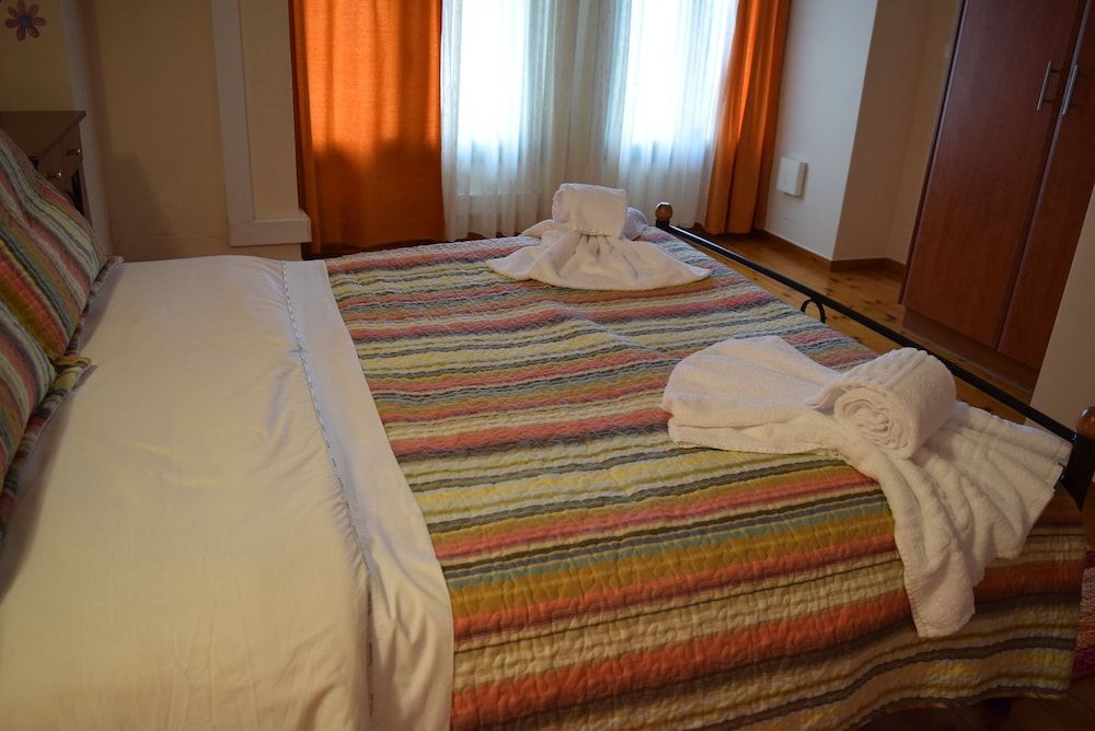 Family Apartment, 2 Bedrooms, Connecting Rooms, Garden View