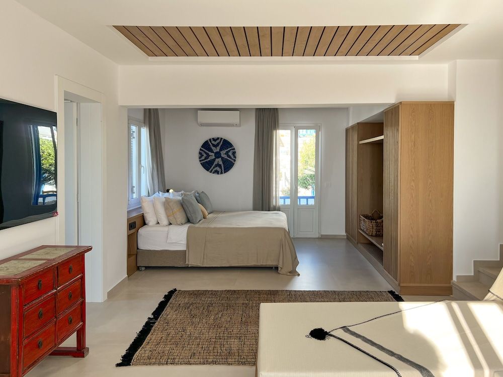 Executive Suite, Sea View
