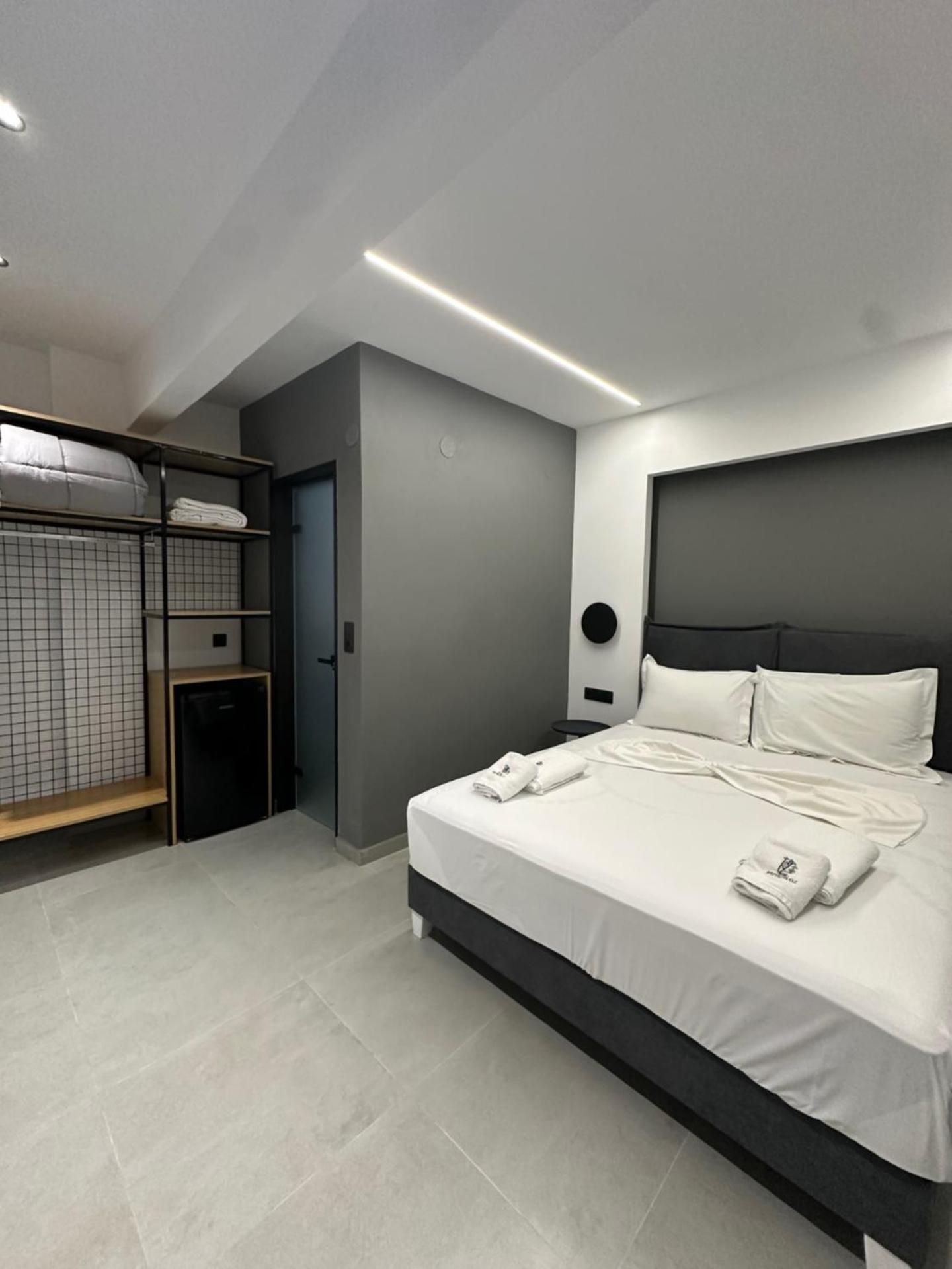 Standard Double Room with Garden View