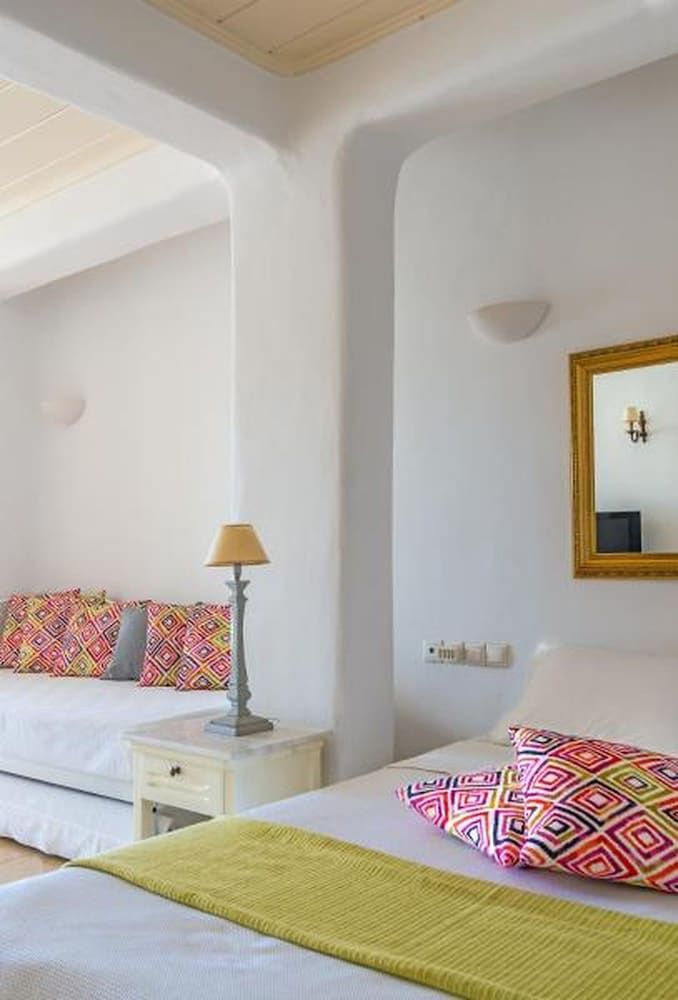 Ornos Blue Quadruple Room, Sea View 19