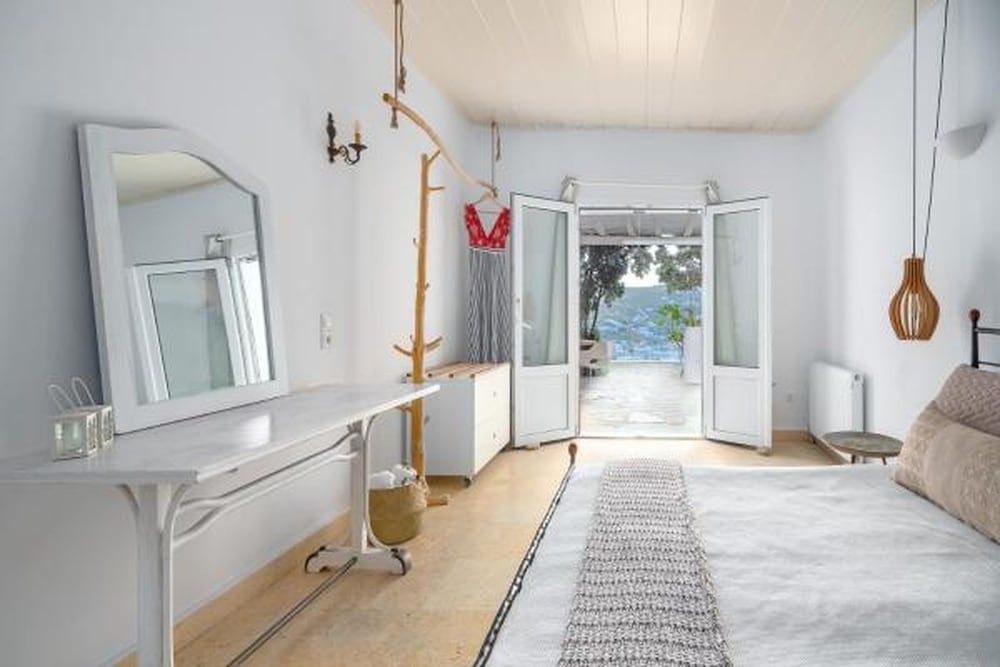 Ornos Blue Quadruple Room, Sea View 12