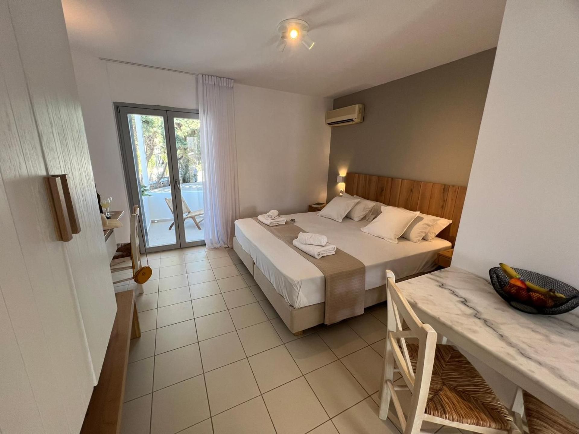 Budget Double Studio - Ground Floor