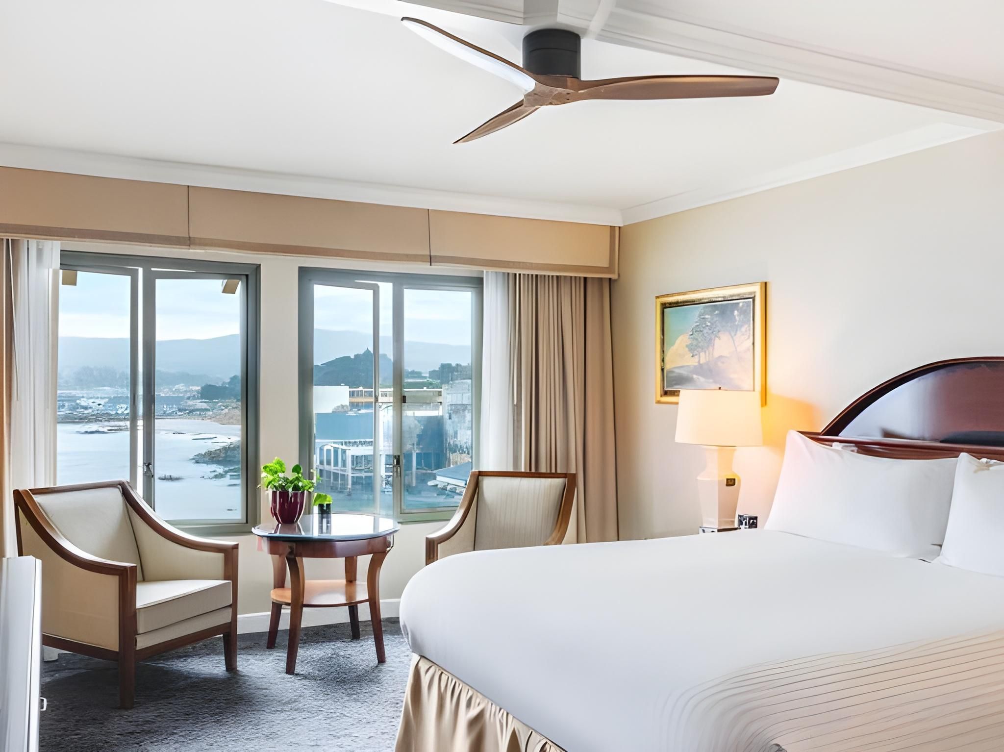 Partial Ocean View King