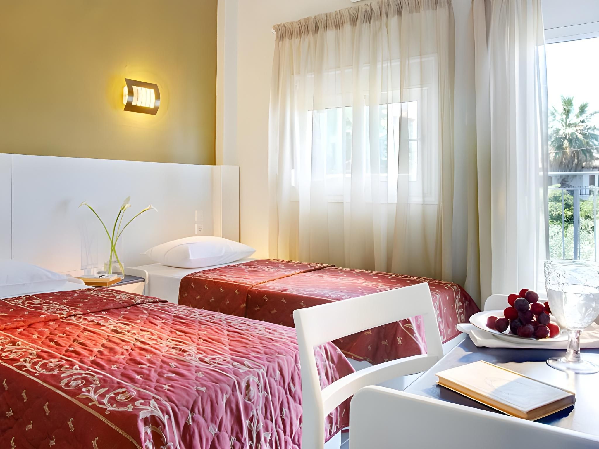 Double or Twin Room with Mountain View