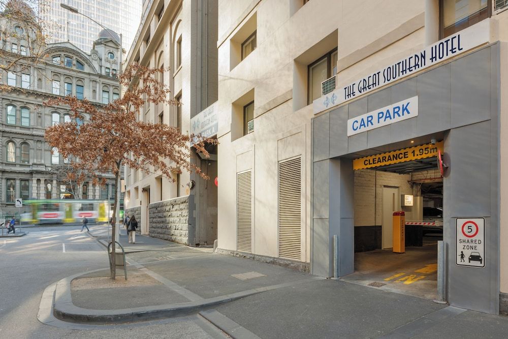 undefined Great Southern Hotel Melbourne 3