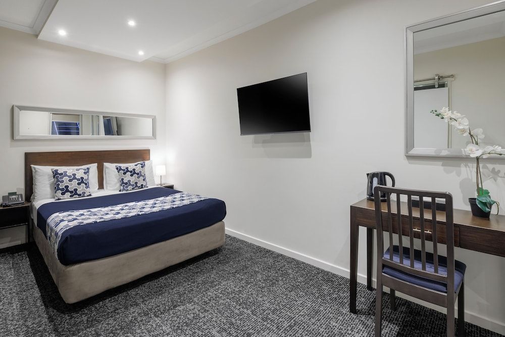 undefined Great Southern Hotel Melbourne 3