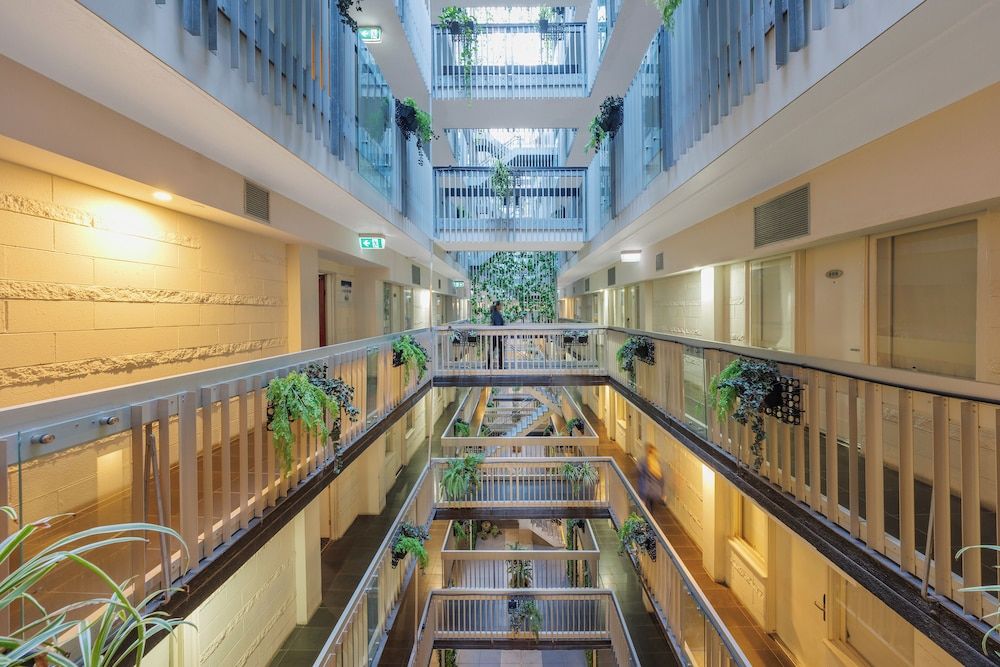 undefined Great Southern Hotel Melbourne 6