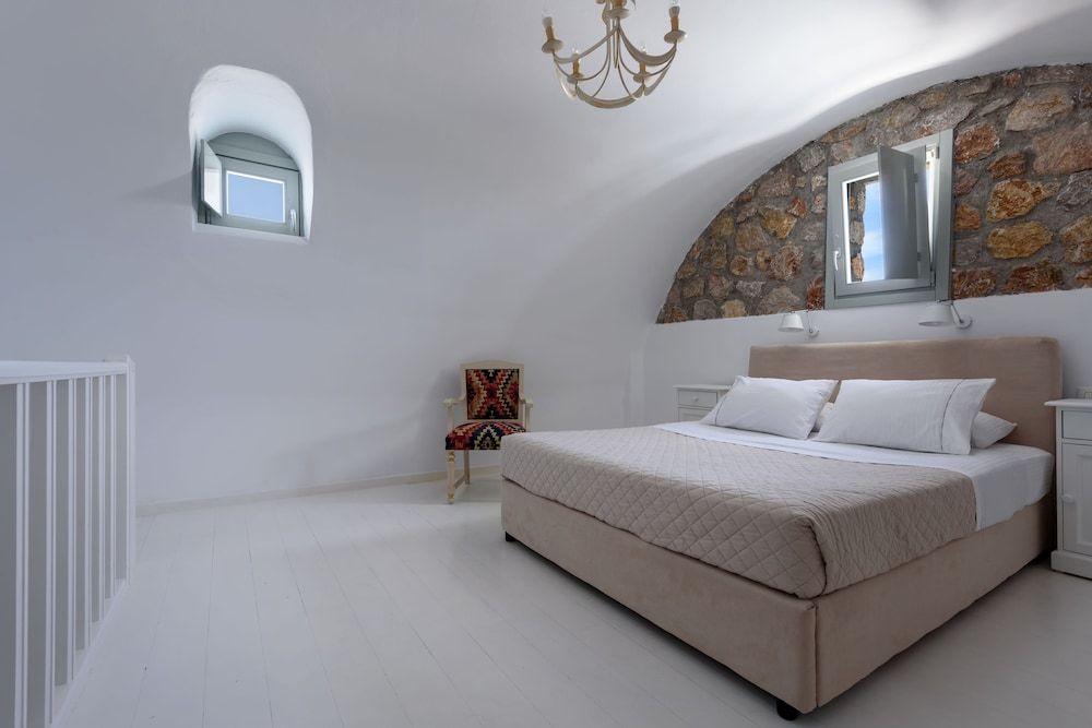 undefined Red Cliff Villa 8