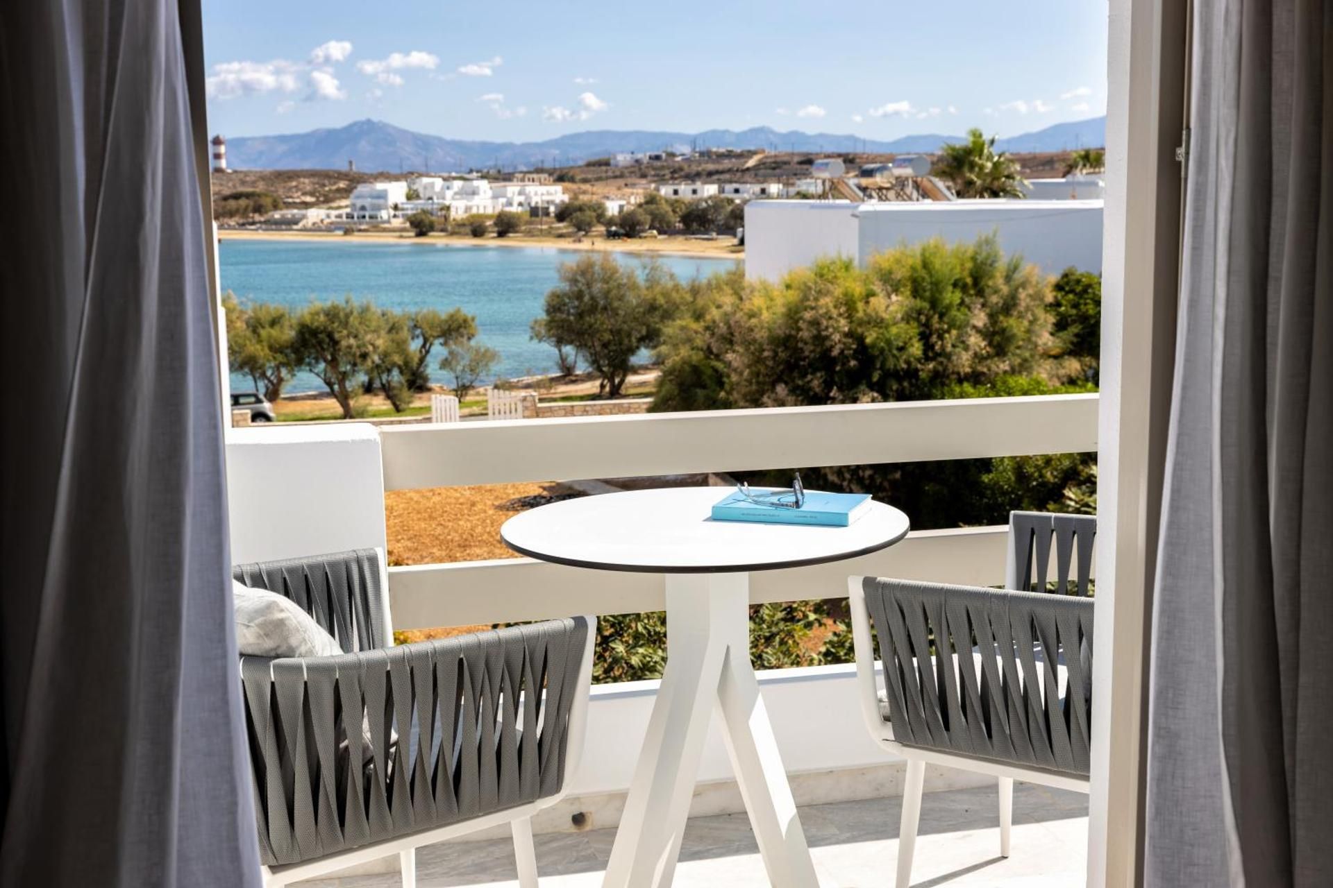 Junior Suite with Sea View and Spa Bath