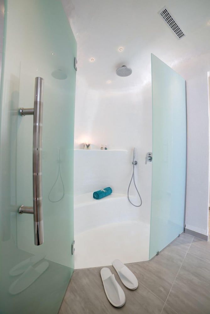 undefined Fira Deep Blue Suite 10