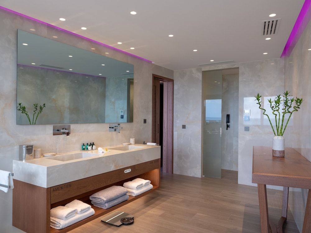 Premium Energy Suite Sea View with Private Pool and SoulSauna