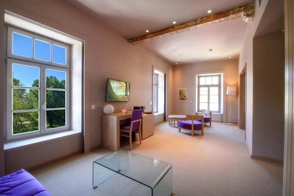 Hydrama Grand Hotel Suite, Lake View 5