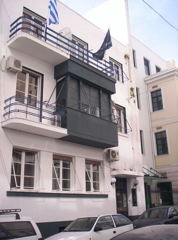 undefined The New Yorkers Hotel 9