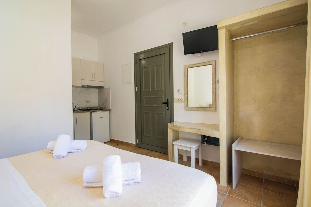 Phevos Villa Studio (Double) 53