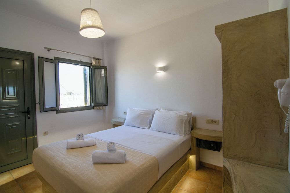 Phevos Villa Studio (Double) 16