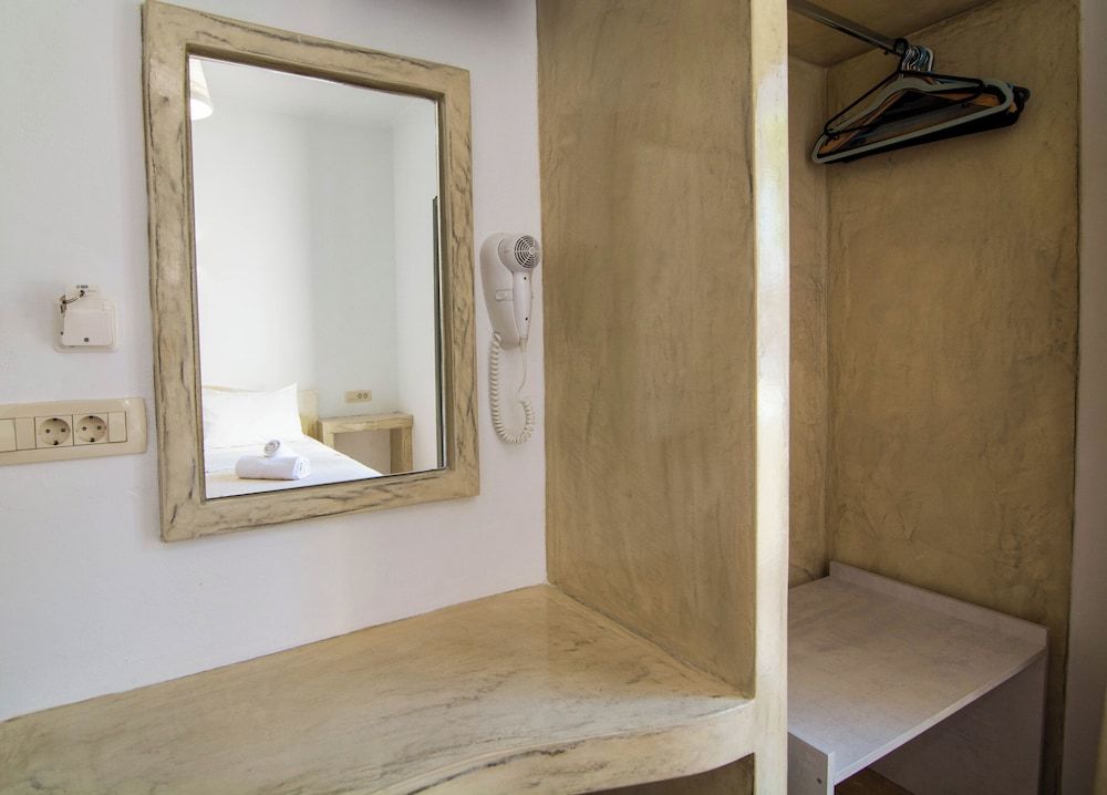 Phevos Villa Studio (Double) 35