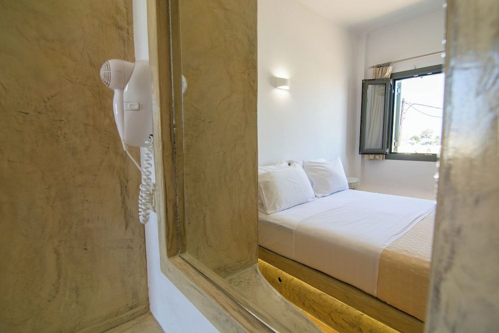 Phevos Villa Studio (Double) 13