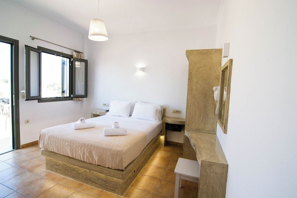 Phevos Villa Studio (Double) 2