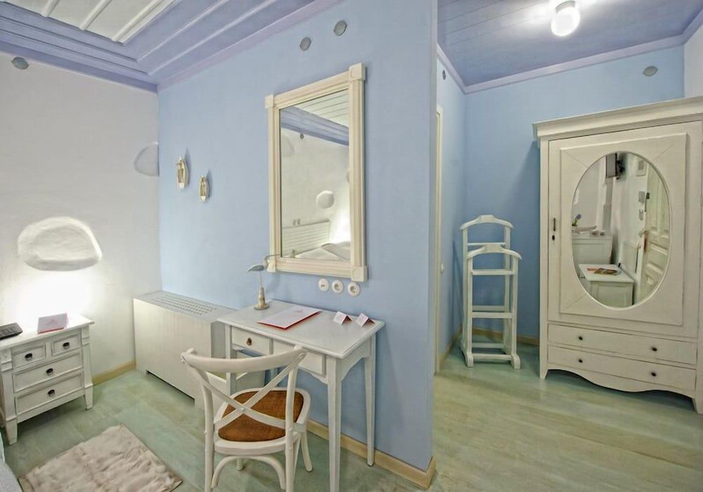 Orologopoulos Mansion Deluxe Double or Twin Room 12
